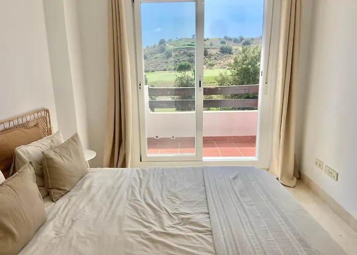 Calanova Grand Golf 2 Bed - Golf Course Views * Málaga